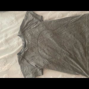 COPY - GREY LULULEMON SWIFTLY TECH